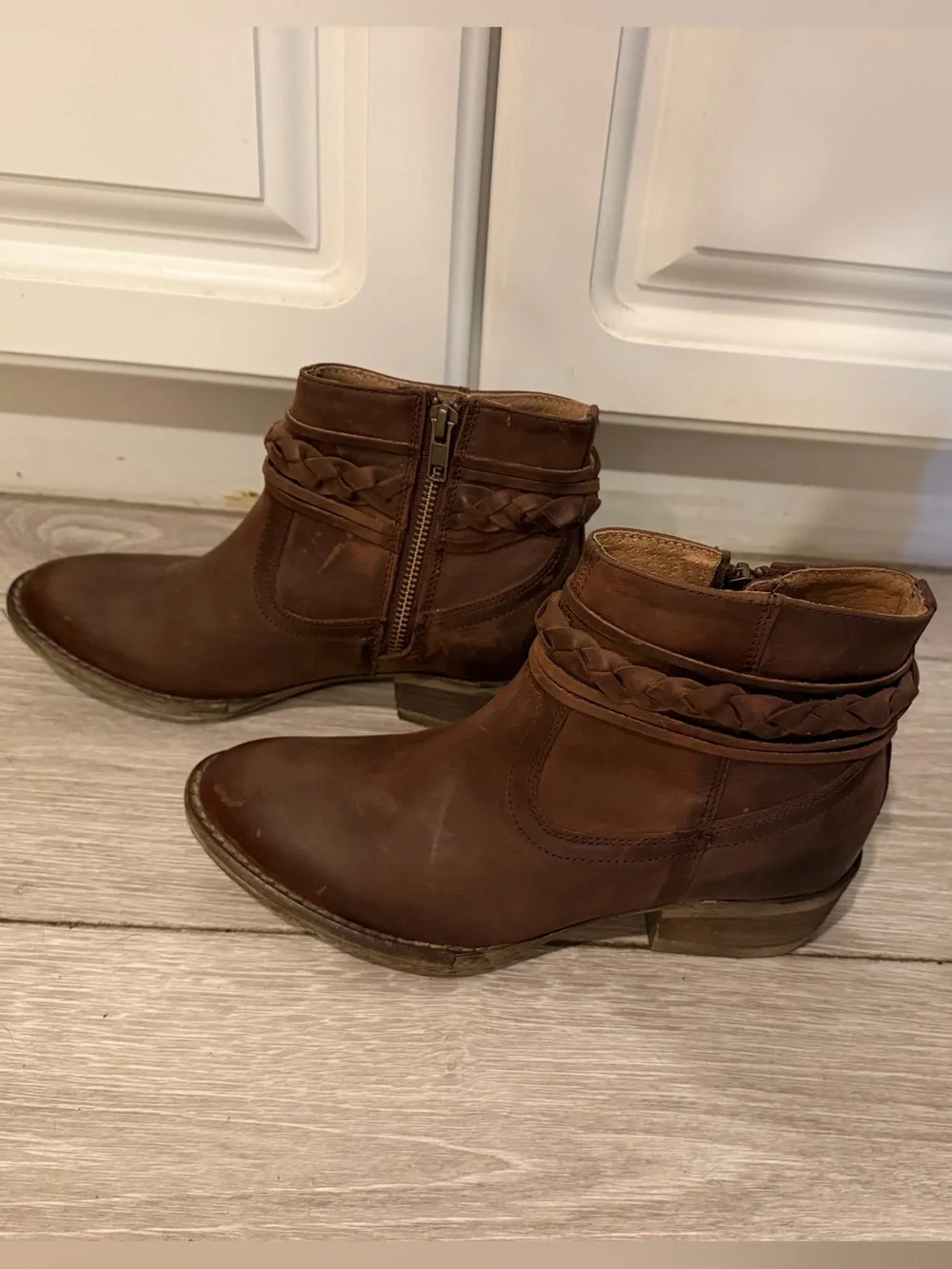 NWT Circle G by Corral Leather Boot w/Braided Strap Sz 7.5 *store display